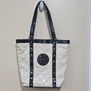 Tory Burch Quilted Patent Leather Cream And Black Betty Bag